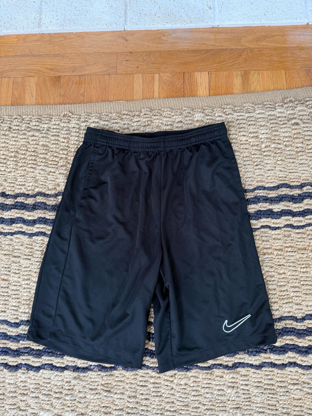 Nike Black Kids Dri-FIT Shorts Size XL